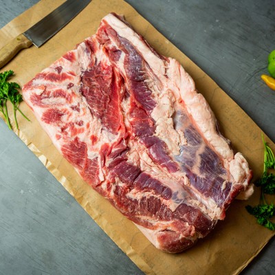 Свинина ребрышки мясные 900 г - купить в Маре